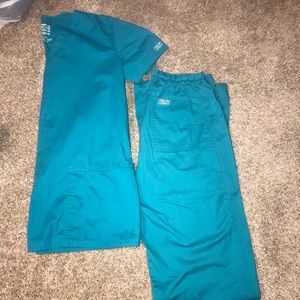 Turquoise scrubs